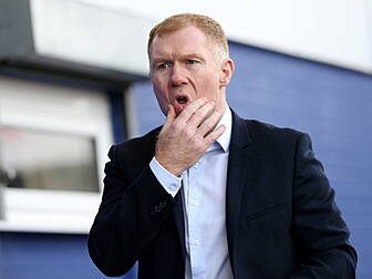 Paul Scholes appointed interim...